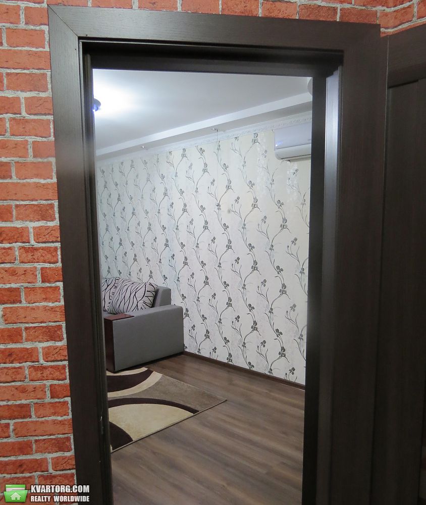Sell 2-room apartment. Киев,  Ужвий — photo 2