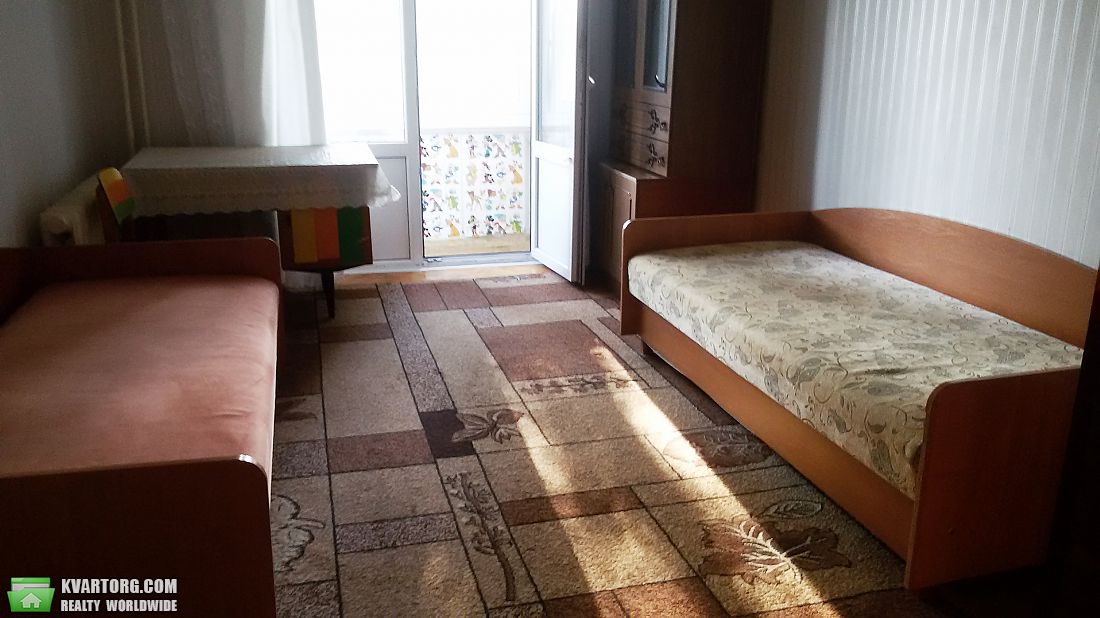 Rent out 2-room apartment. Киев,  Окипной — photo 5