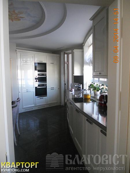 Sell 4-room apartment. Киев, Коновальця — photo 4