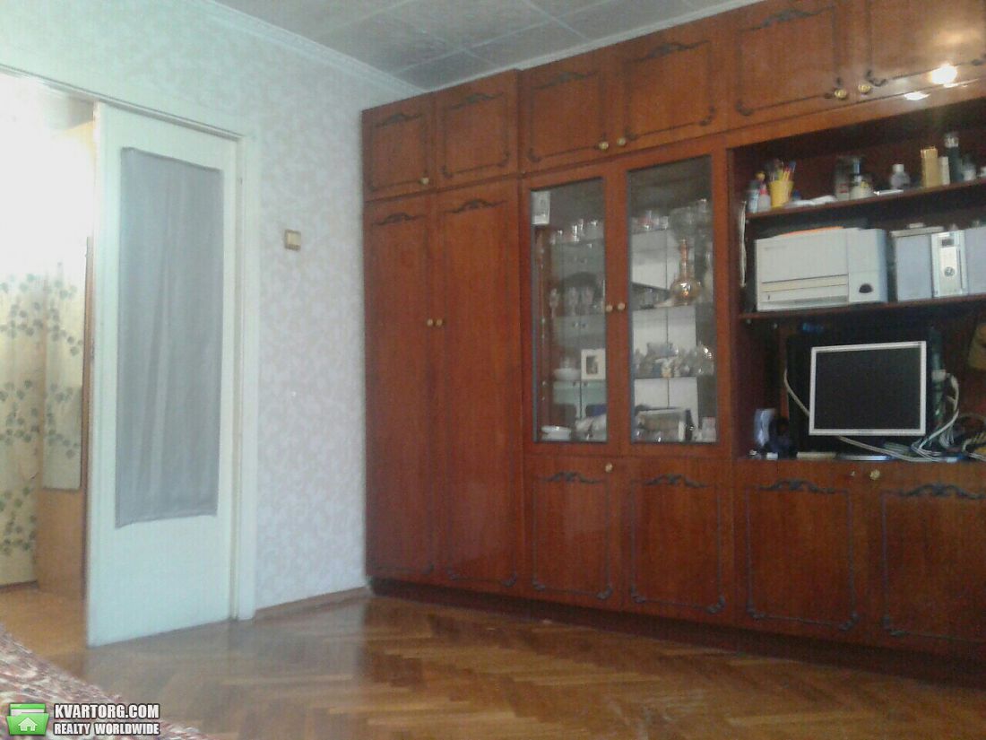 Sell 4-room apartment. Киев, Вадима Гетьмана — photo 1