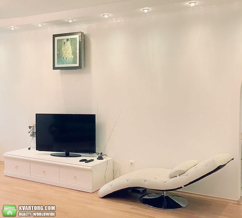 Rent out 3-room apartment. Киев, Шептицкого — photo 1