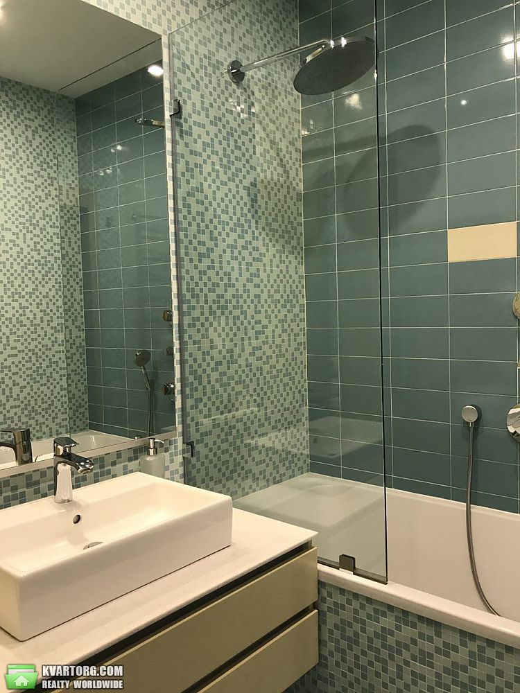 Rent out 2-room apartment. Киев,  Драгомирова — photo 3