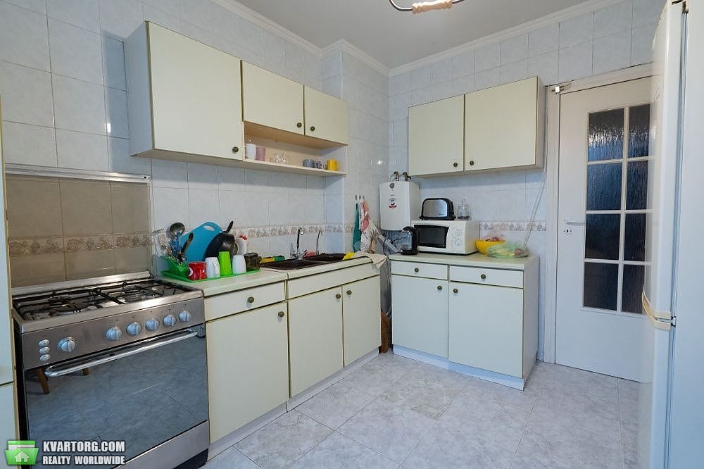 Sell 3-room apartment. Киев,  Героев Днепра — photo 1