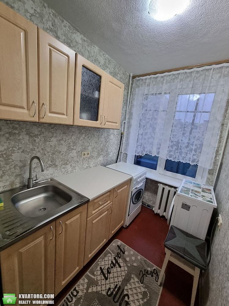 Rent out 1-room apartment. Киев, Милютенка — photo 1
