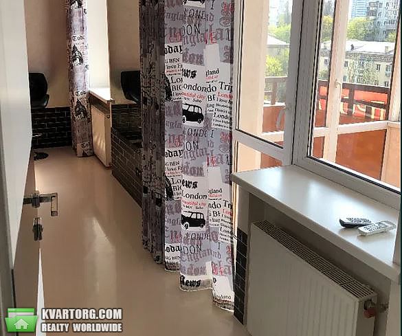 Rent out 1-room apartment. Киев,  Леси Украинки бул — photo 4