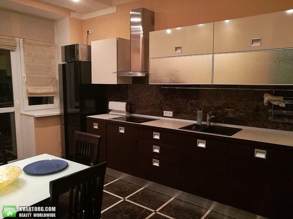 Rent out 3-room apartment. Киев, Коновальца — photo 4