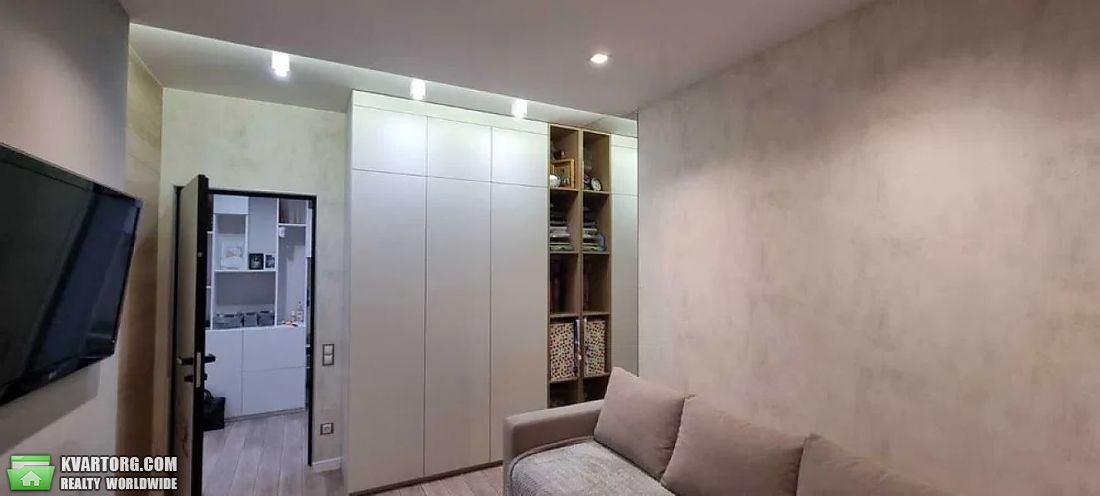 Rent out 2-room apartment. Киев,  Драгоманова — photo 2