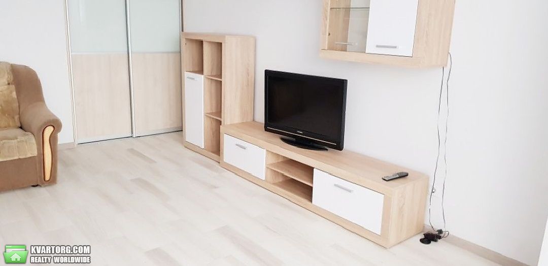 Rent out 1-room apartment. Киев,  Верховинная — photo 7