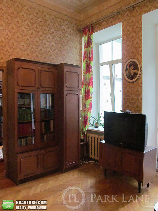 Sell 2-room apartment. Киев,  Жилянская — photo 2