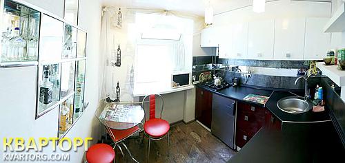 Rent out 1-room apartment. Киев, Еленовская — photo 4