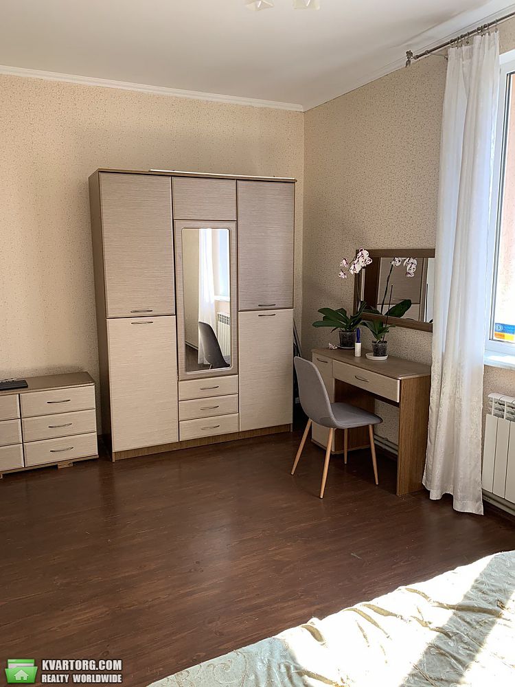Rent out house. Киев,  Садовая — photo 3