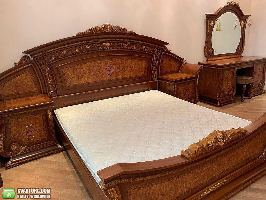Rent out 3-room apartment. Киев,  Черновола — photo 9