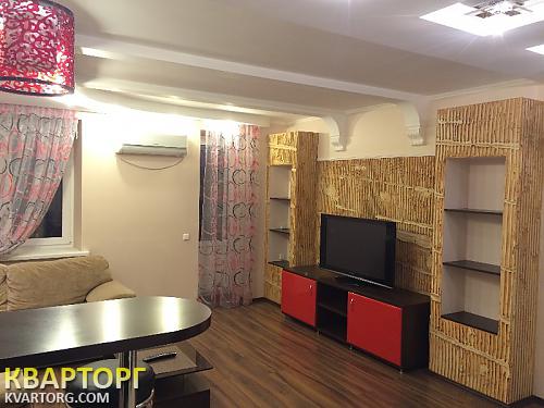 Rent out 2-room apartment. Киев, Полярная — photo 1