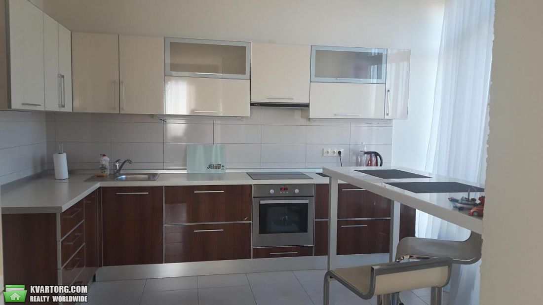 Rent out 3-room apartment. Киев,  Дмитриевская — photo 3