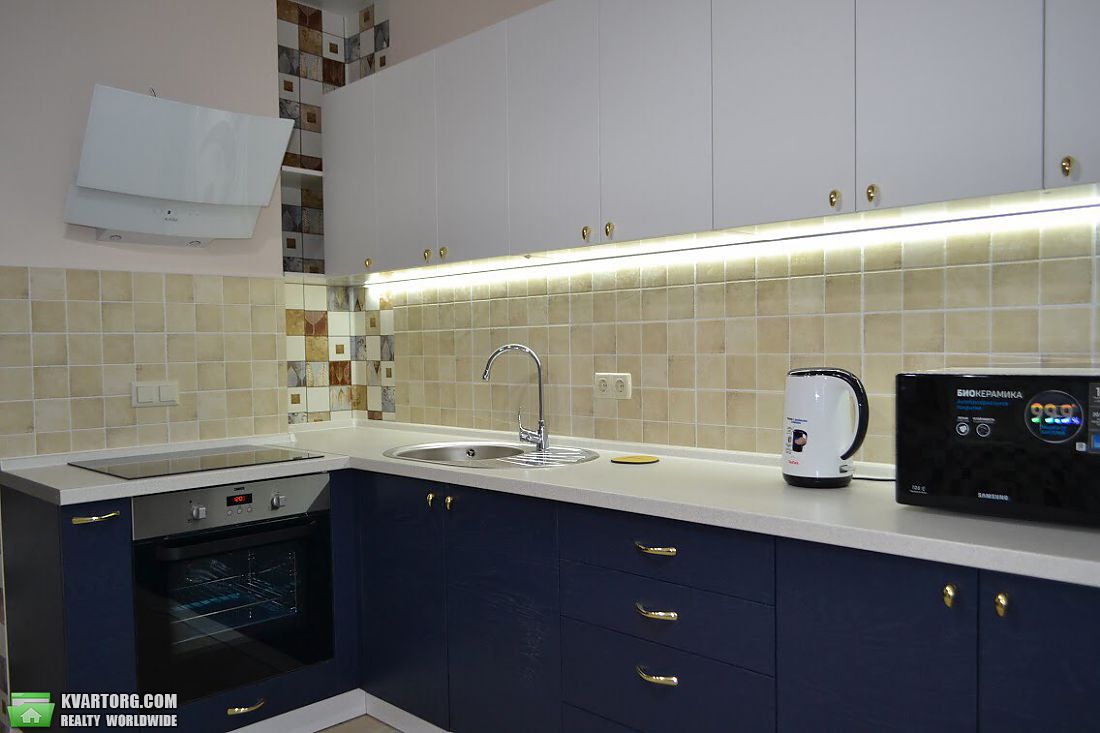 Rent out 1-room apartment. Киев, Маршала Конева — photo 2