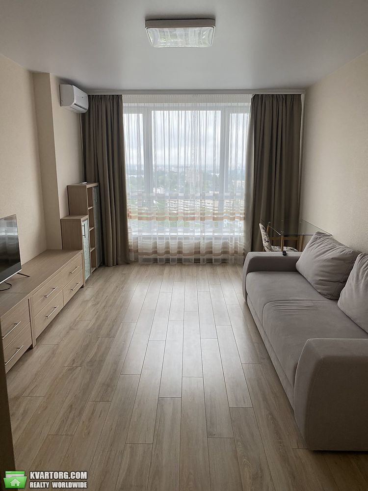 Rent out 2-room apartment. Киев, Вацлава Гавела — photo 5