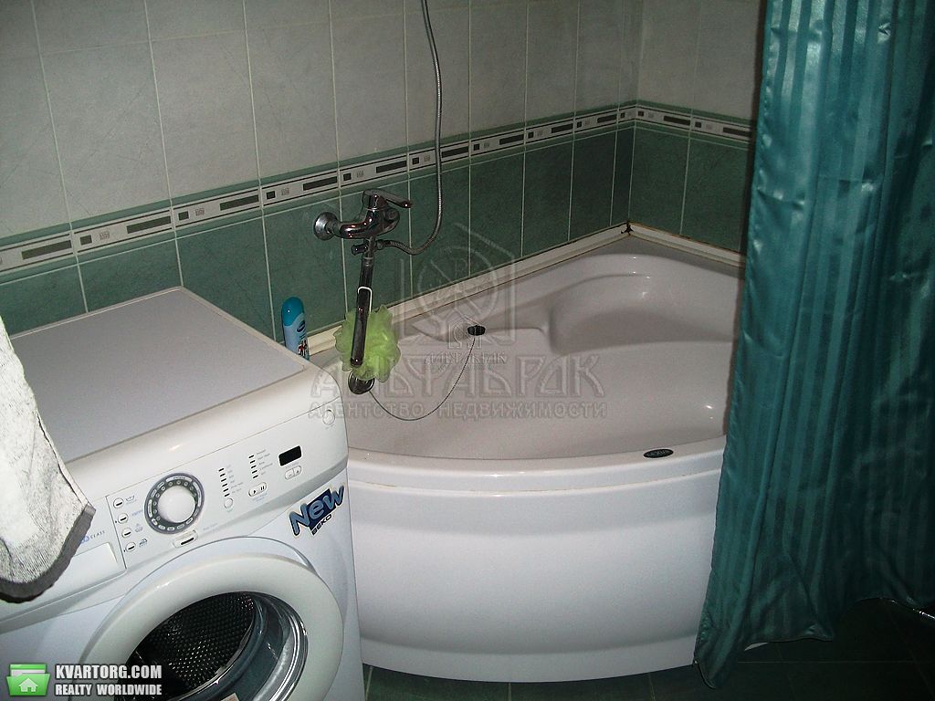 Sell 3-room apartment. Киев,  Богдана Хмельницкого — photo 5