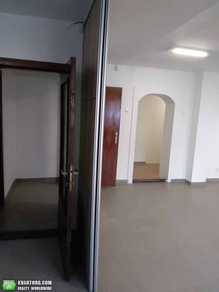 Rent out office. Ужгород,  Свободы пр — photo 2