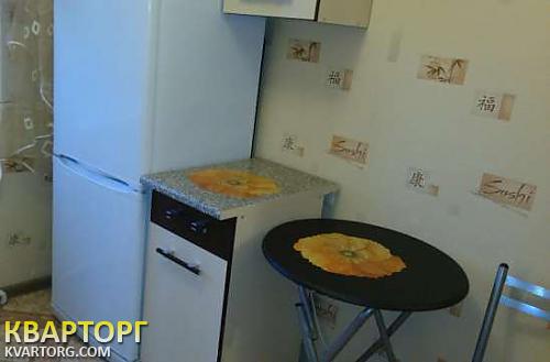 Rent out 2-room apartment. Киев, Жукова — photo 3