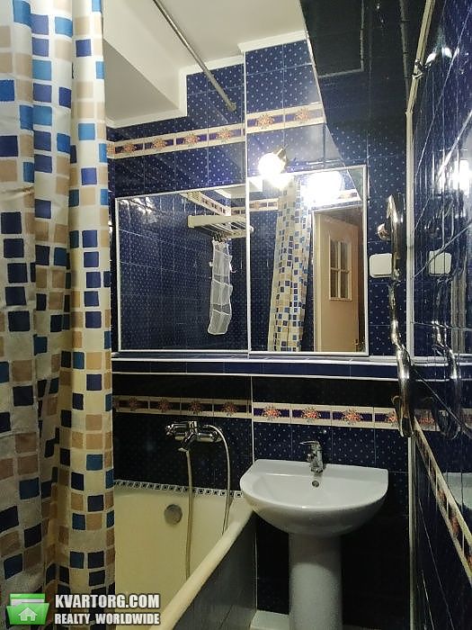 Sell 2-room apartment. Киев,  Карбышева — photo 9
