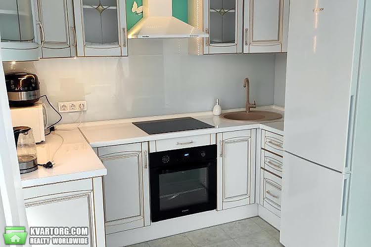 Rent out 2-room apartment. Киев,  Предславинская — photo 2