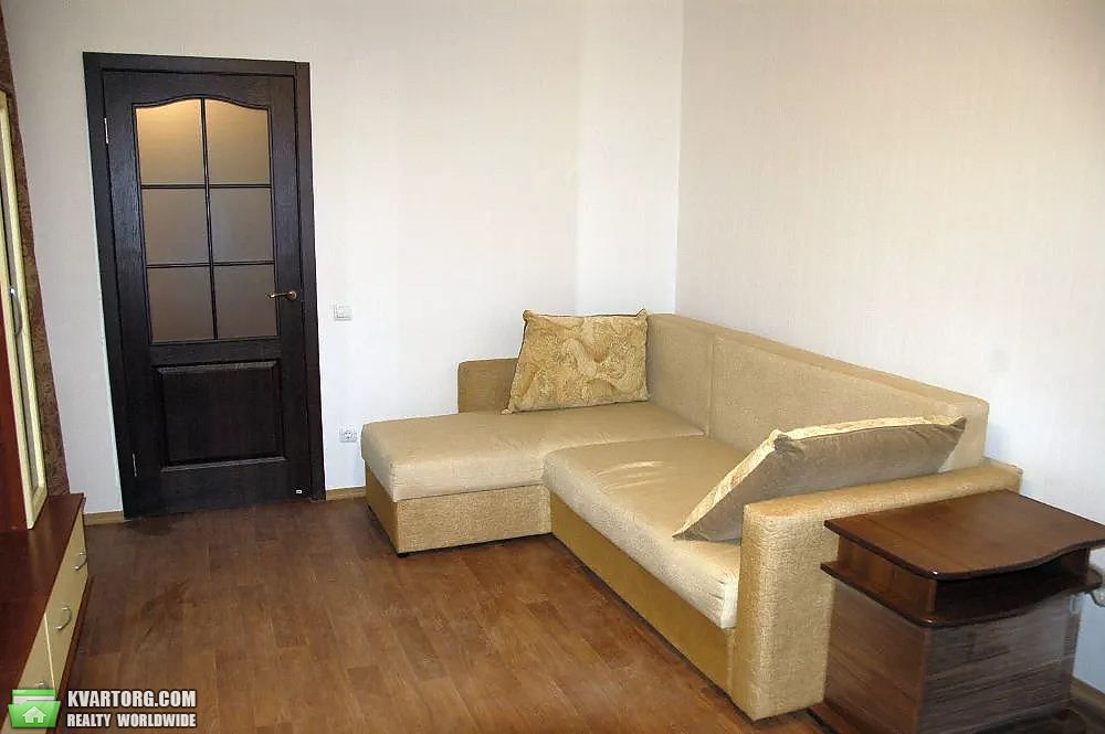 Rent out 2-room apartment. Киев, Бориса Гмыри — photo 7
