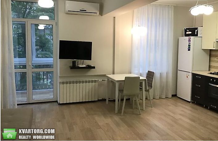 Rent out 1-room apartment. Киев,  Большая Житомирская — photo 3