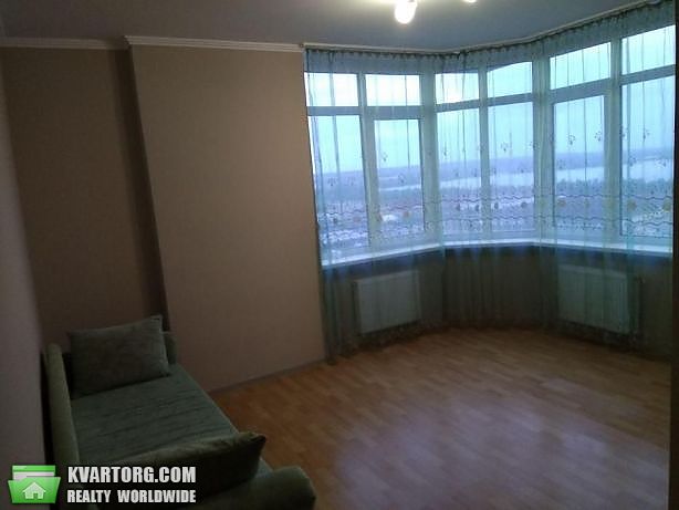 Rent out 2-room apartment. Киев,  Гмыри — photo 2