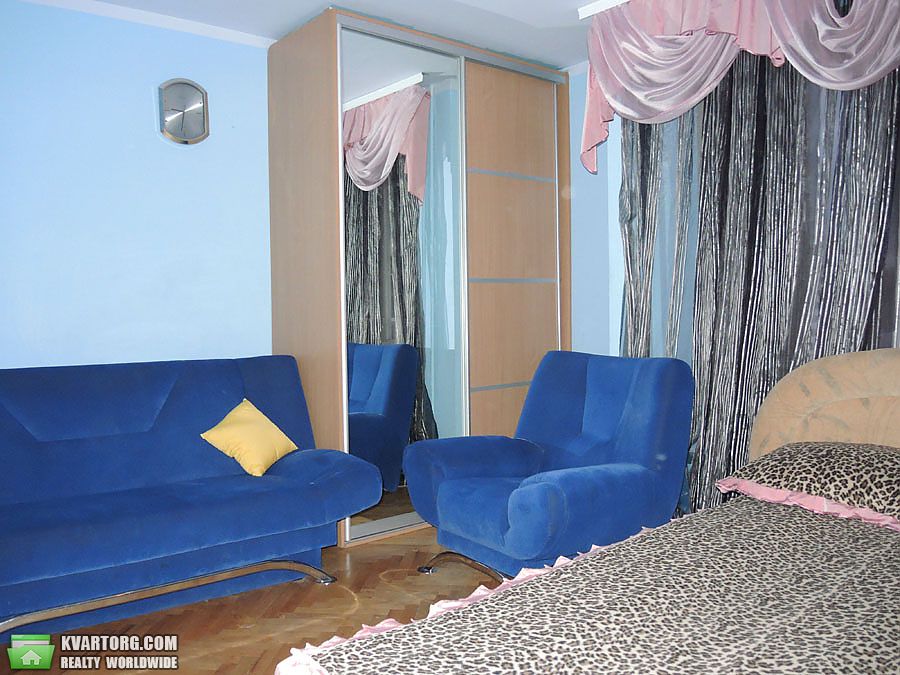 Rent out 2-room apartment. Киев, Горького — photo 3