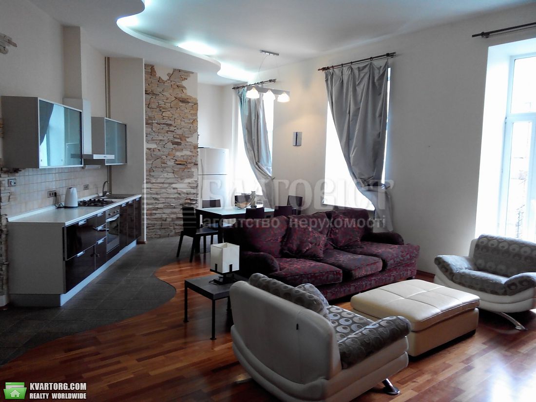 Rent out 4-room apartment. Киев,  Музейный пер — photo 2