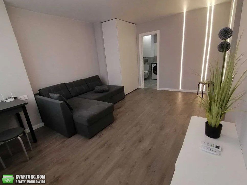 Rent out 1-room apartment. Киев, Максимовича — photo 1