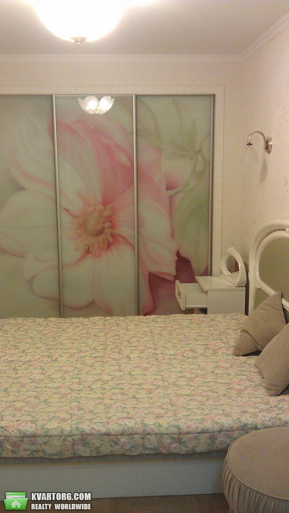 Rent out 2-room apartment. Киев, Драгомирова — photo 6