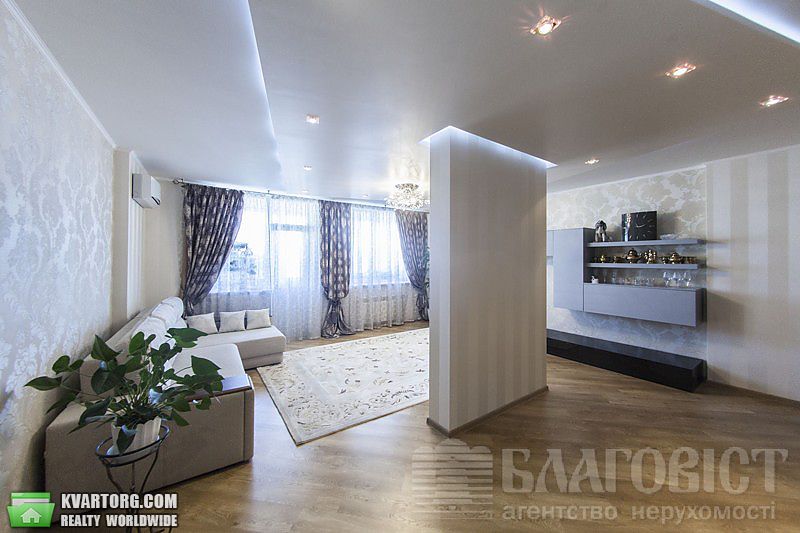 Sell 4-room apartment. Киев,  Чавдар — photo 3