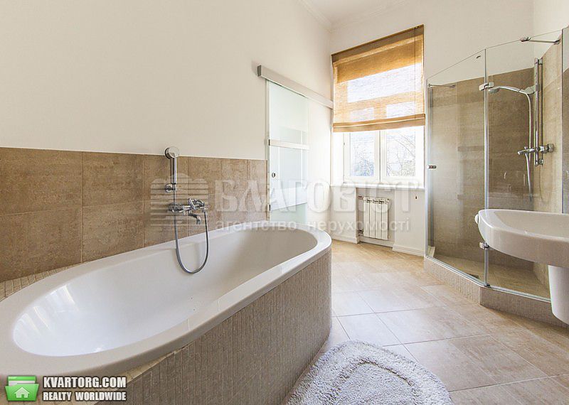 Rent out 3-room apartment. Киев, липс — photo 4