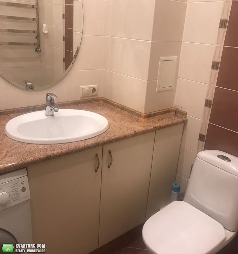 Rent out 2-room apartment. Киев,  Дмитриевская — photo 10