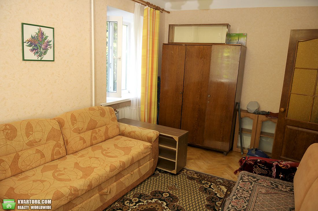 Rent out 2-room apartment. Киев,  Мартиросяна — photo 4