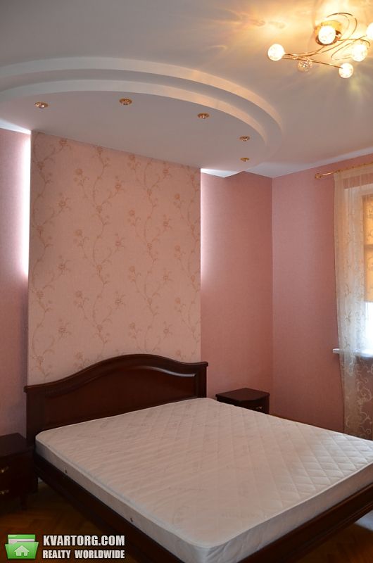 Rent out 3-room apartment. Киев,  Щорса — photo 4