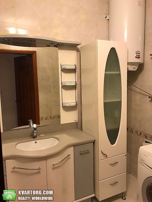 Rent out 3-room apartment. Киев,  Сеченова — photo 7