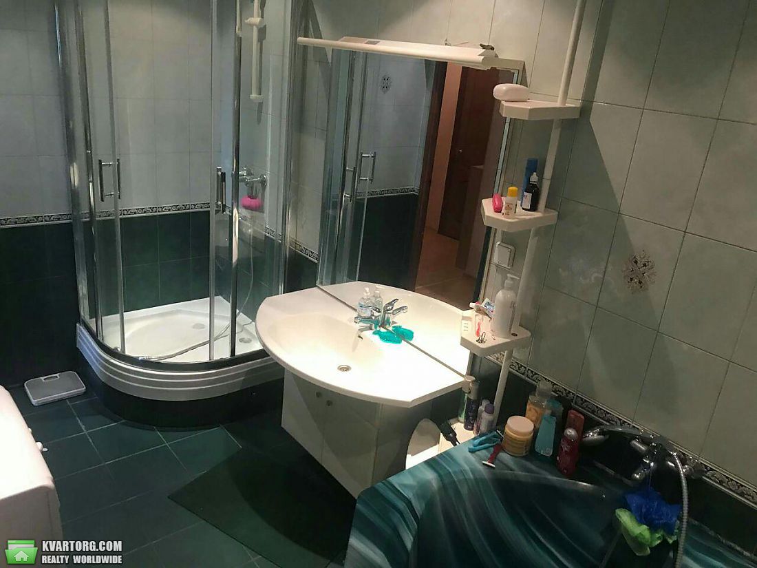 Rent out 2-room apartment. Киев,  Бажана — photo 5