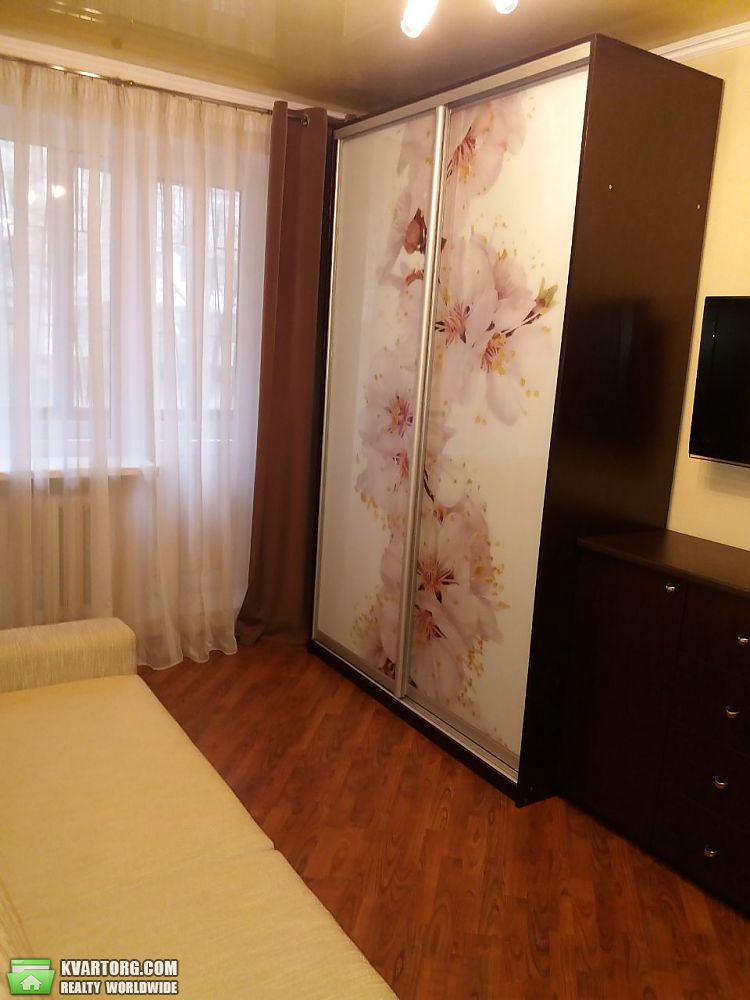 Rent out 2-room apartment. Киев,  Гонгадзе — photo 6