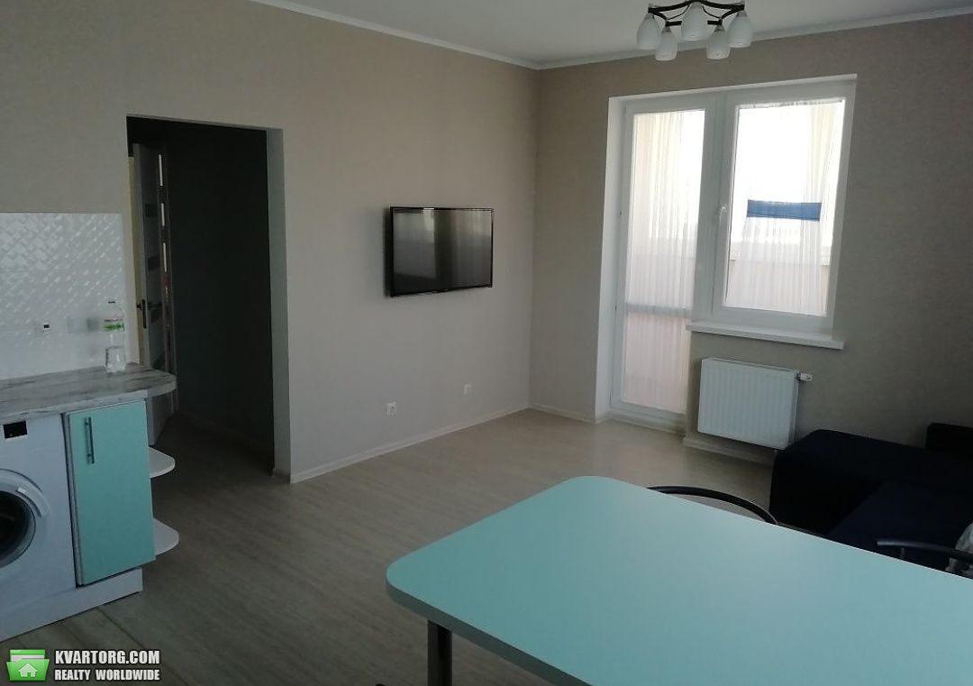 Rent out 4-room apartment. Киев,  Глушкова пр — photo 10