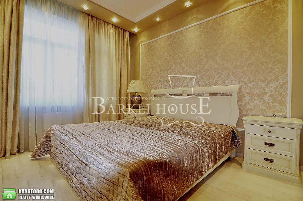 Rent out 2-room apartment. Киев,  Щекавицкая — photo 3