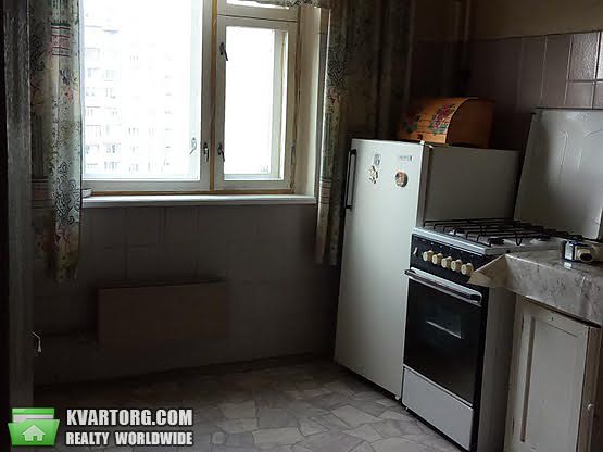 Sell 2-room apartment. Киев,  Крушельницкой — photo 1