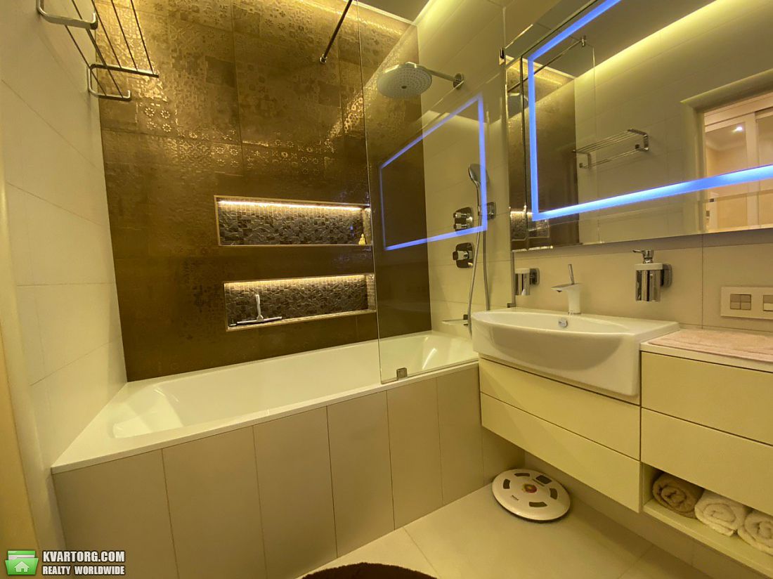 Buy 2-room apartment. Киев, Драгомирова ул. — photo 6