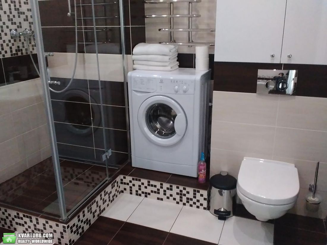 Rent out 2-room apartment. Киев, деловая — photo 9