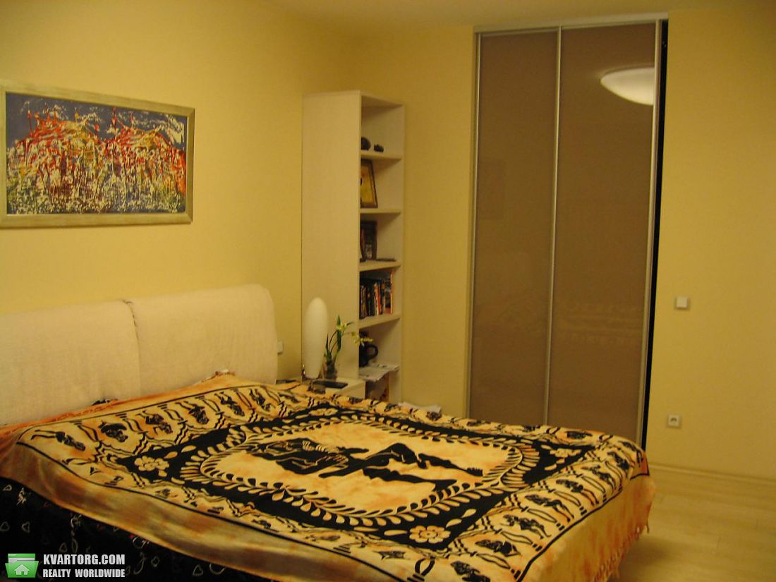 Rent out 2-room apartment. Киев,  Кольцова бул — photo 2
