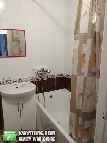 Rent out 2-room apartment. Киев,  Энтузиастов — photo 1