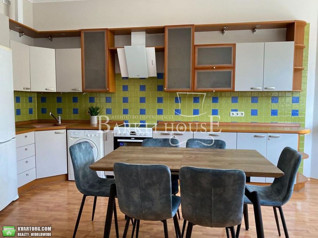 Rent out 4-room apartment. Киев,  Дмитриевская — photo 2