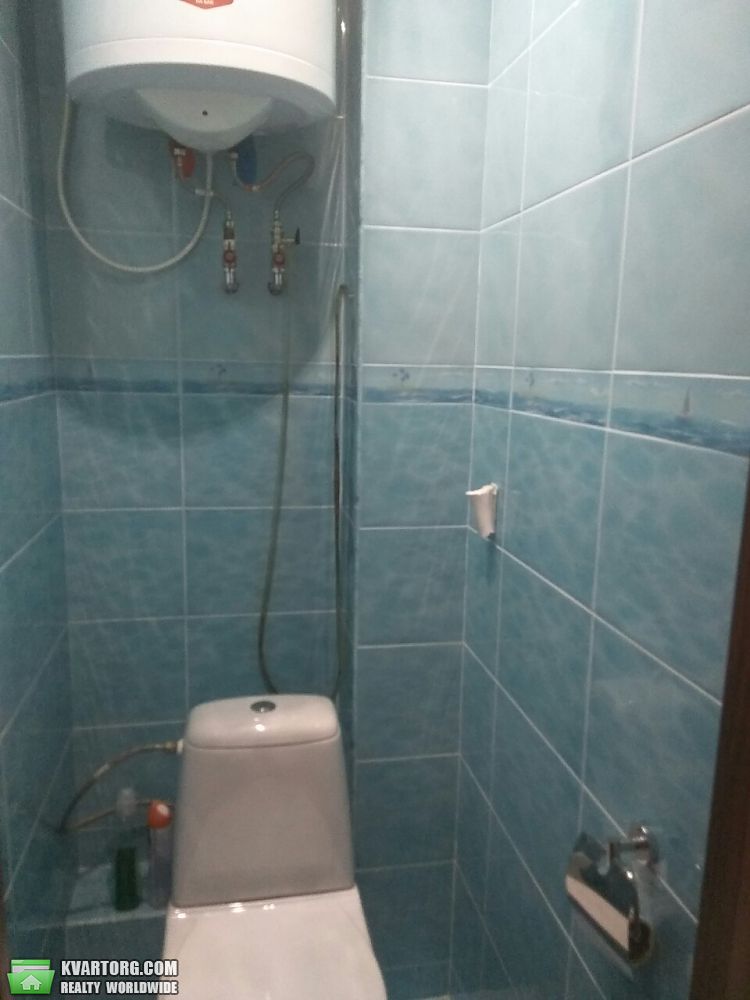 Rent out 2-room apartment. Киев,  Королева пр — photo 4