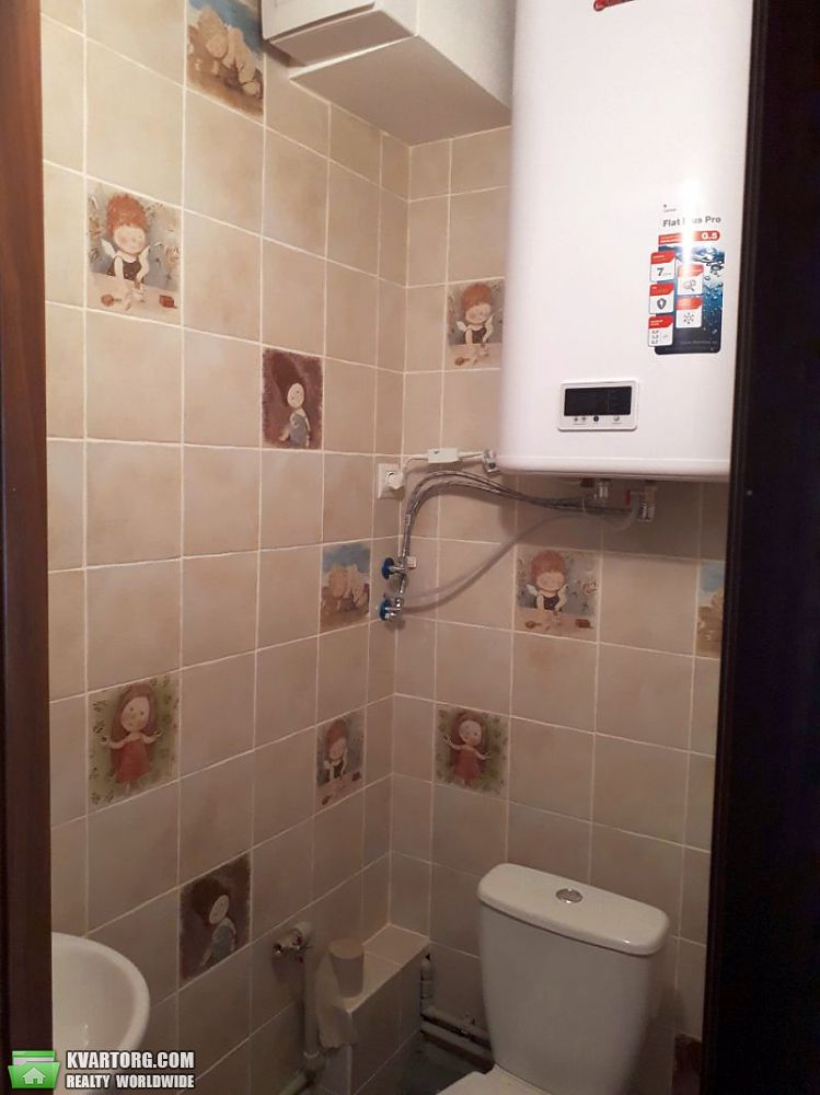 Rent out 2-room apartment. Киев,  Гмыри — photo 10